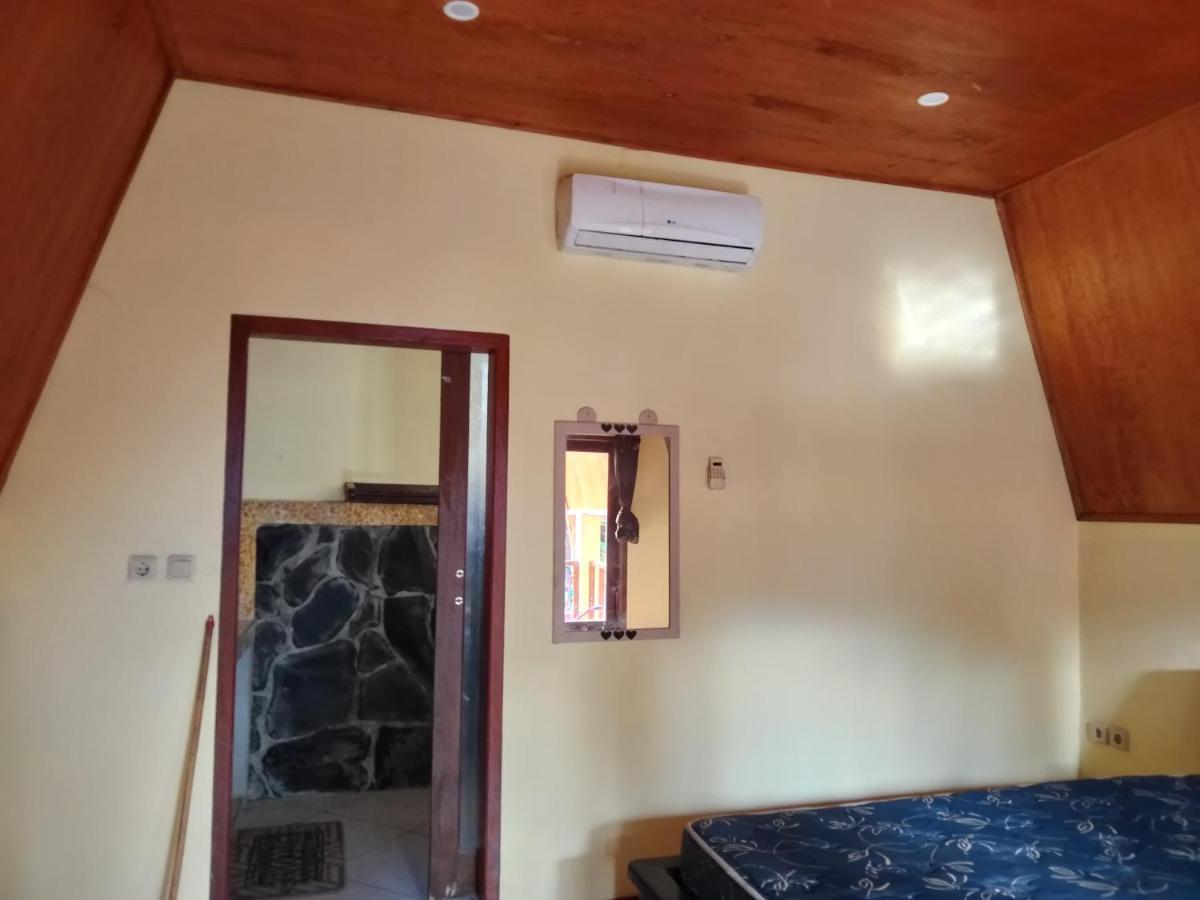 Two One Bungalow Gili Meno Luaran gambar